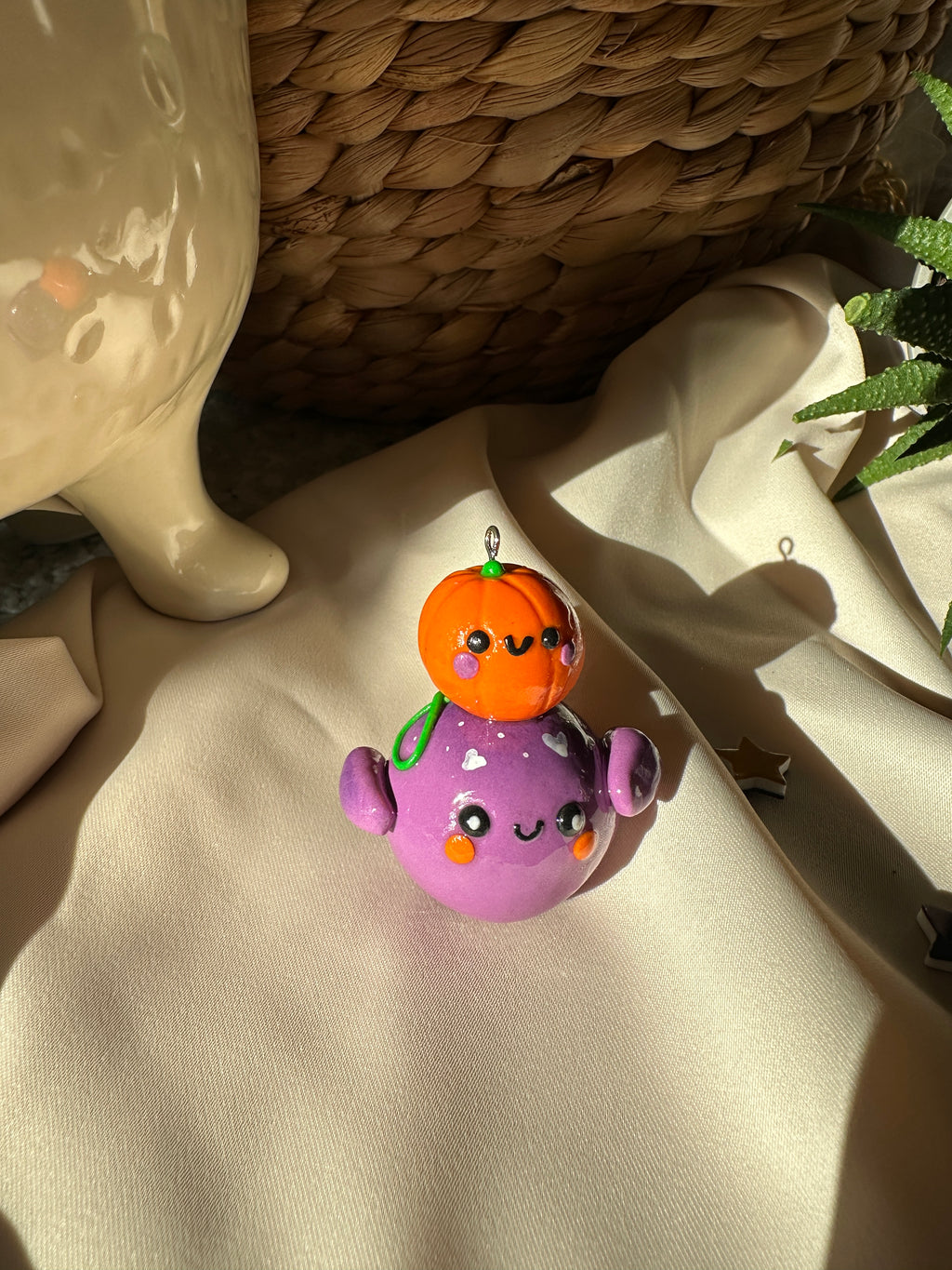 Whisper - The Whale Key chain - Halloween theme - Polymer clay